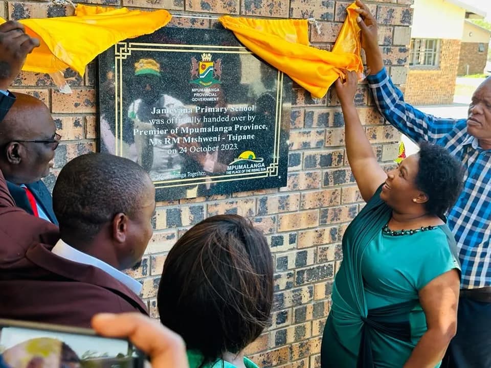 Cottondale community gets a cutting-edge school